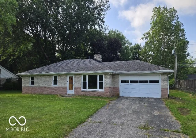 Photo 2 of Single family home for sale at 11965 Cable Dr, Indianapolis, IN 46236 | MLS# 22111272 | Listing updated on 2026-09-29