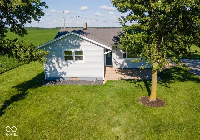 Homes for sale in Rushville, IN | 5290 S County Road 600 E, Rushville, IN 46173 | MLS# 22111277