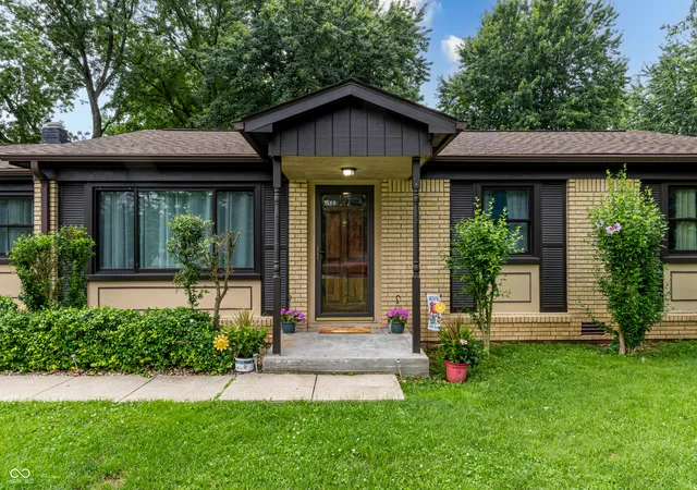 2nd image of 3539 E Southport Rd, Indianapolis, IN 46227 | MLS# 22111284