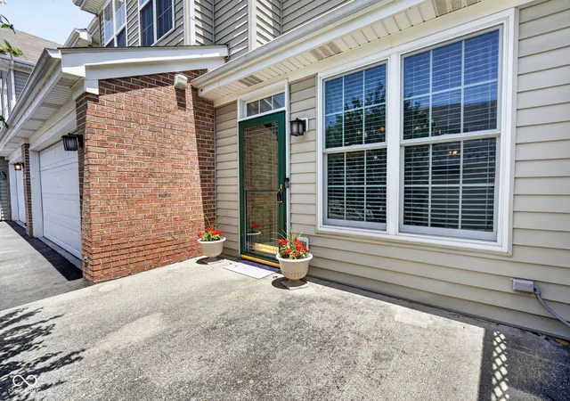Photo 2 of Condo for sale at 2359 Colfax Ln, Indianapolis, IN 46260 | MLS# 22111286 | Listing updated on 2026-09-01