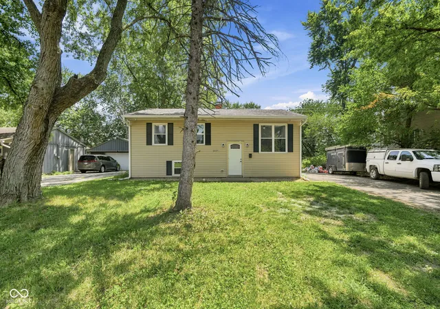 Photo 3 of Single family home for sale at 6025 Westhaven Dr, Indianapolis, IN 46254 | MLS# 22111296 | Listing updated on 2026-08-31