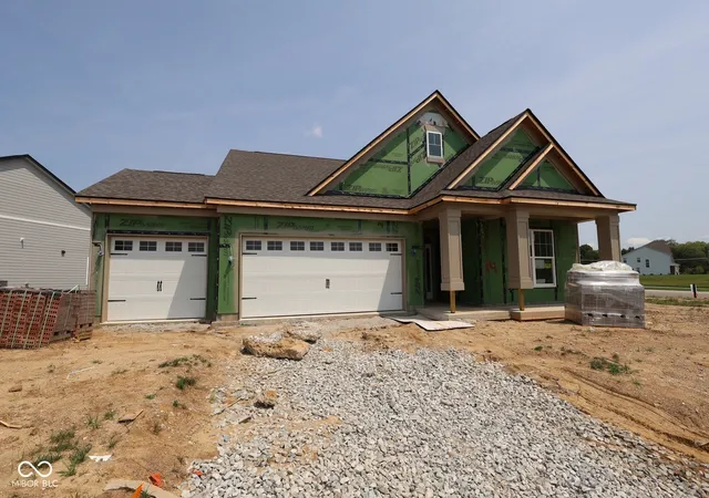 2nd image of 5001 Carmine St, Brownsburg, IN 46112 | MLS# 22111307