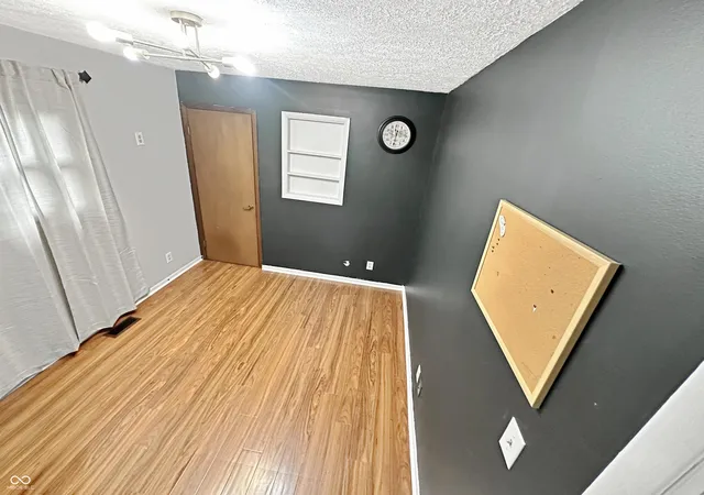 5th image of 4541 N Richardt Ave N, Indianapolis, IN 46226 | MLS# 22111311
