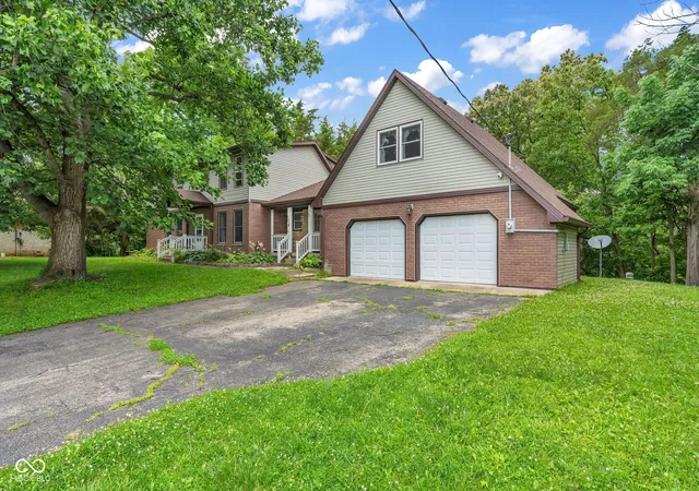 Homes for sale in Coatesville, IN | 8 Mill Springs, Coatesville, IN 46121 | MLS# 22111316