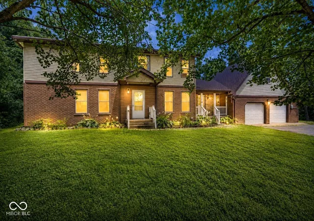 Photo 2 of Sale Pending at 8 Ml Springs, Coatesville, IN 46121 | MLS# 22111316 | Listing updated on 2026-09-12
