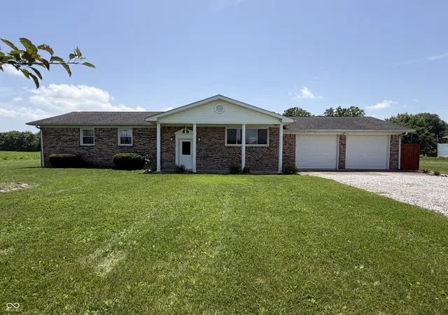 Photo 1 of Sale Pending at 2821 E County Rd 875 S, Mooresville, IN 46158 | MLS# 22111320 | Listing updated on 2026-09-03