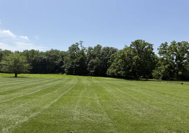 Photo 4 of Sale Pending at 2821 E County Rd 875 S, Mooresville, IN 46158 | MLS# 22111320 | Listing updated on 2026-09-03