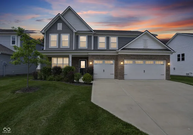 Homes for sale in Danville, IN | 3918 Kensington Dr, Danville, IN 46122 | MLS# 22111321