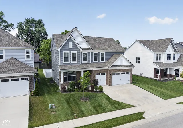 Homes for sale in Danville, IN | 3918 Kensington Dr, Danville, IN 46122 | MLS# 22111321