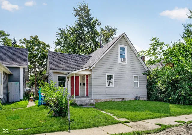 Homes for sale in Indianapolis, IN | 423 N Holmes Ave, Indianapolis, IN 46222 | MLS# 22111333