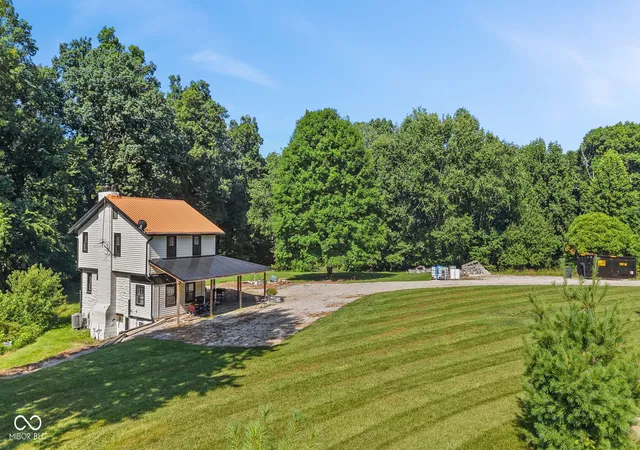 Photo 1 of Sale Pending at 8666 Bear Crk Rd, Morgantown, IN 46160 | MLS# 22111336 | Listing updated on 2026-09-14