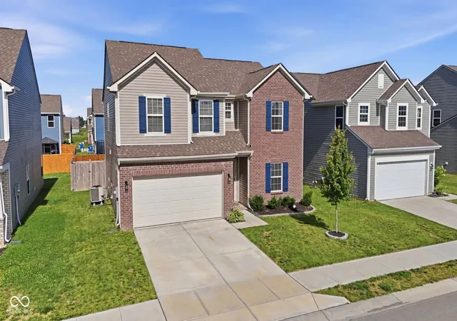 Homes for sale in Sheridan, IN | 1450 Silver Pine Ln, Sheridan, IN 46069 | MLS# 22111362