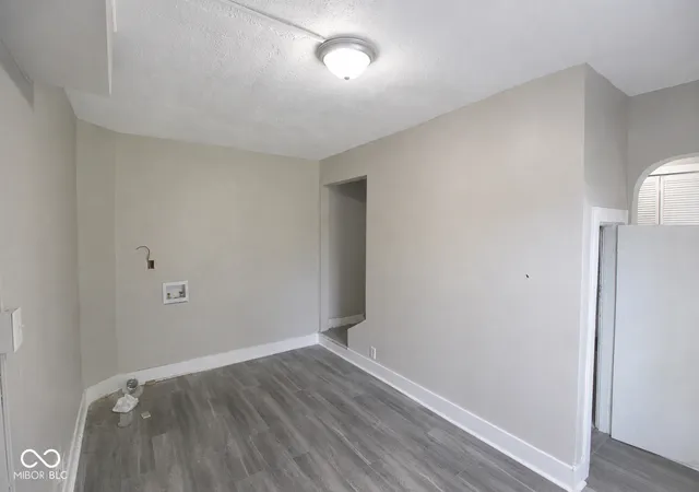 Photo 4 of Sale Pending at 2626 E Brookside Ave, Indianapolis, IN 46218 | MLS# 22111377 | Listing updated on 2026-08-03