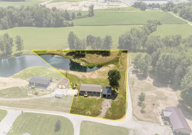 Homes for sale in Seymour, IN | 5950 N Us Hwy 31, Seymour, IN 47274 | MLS# 22111384