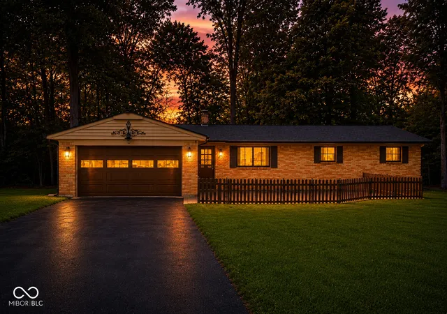 2nd image of 8224 S Dyson Dr, Nineveh, IN 46164 | MLS# 22111404