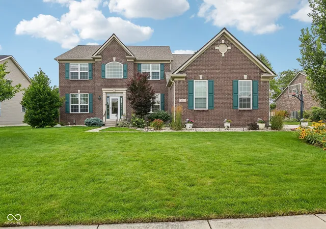 Homes for sale in Plainfield, IN | 4765 Mecklenburg Dr, Plainfield, IN 46168 | MLS# 22111408