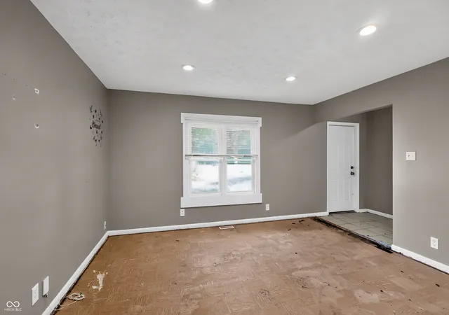 Photo 3 of Single family home for sale at 1745 Orchid Ct, Indianapolis, IN 46219 | MLS# 22111448 | Listing updated on 2026-09-21