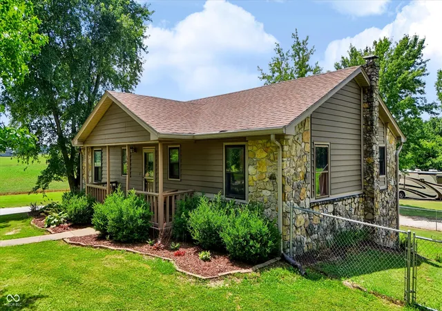 Photo 3 of Single family home for sale at 6982 S 125 West, Trafalgar, IN 46181 | MLS# 22111466 | Listing updated on 2026-09-17