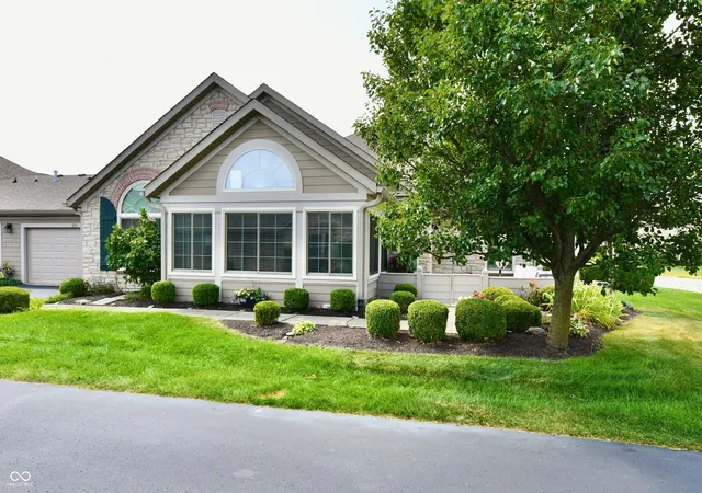 1st image of 2173 Heather Glen Wy, Franklin, IN 46131 | MLS# 22111475