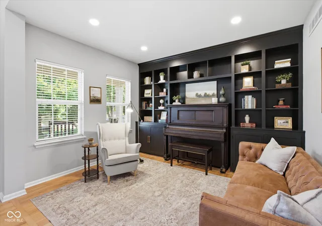 2nd image of 1473 Esprit Dr, Carmel, IN 46074 | MLS# 22111487