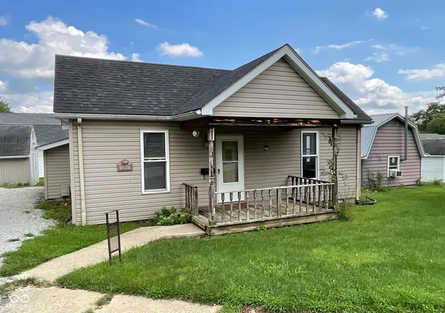 Photo 1 of Sale Pending at 407 Mccune Ave, Rockville, IN 47872 | MLS# 22111490 | Listing updated on 2026-09-05