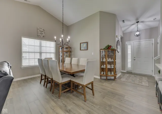 5th image of 1391 Hamilton Dr, Greenwood, IN 46143 | MLS# 22111496