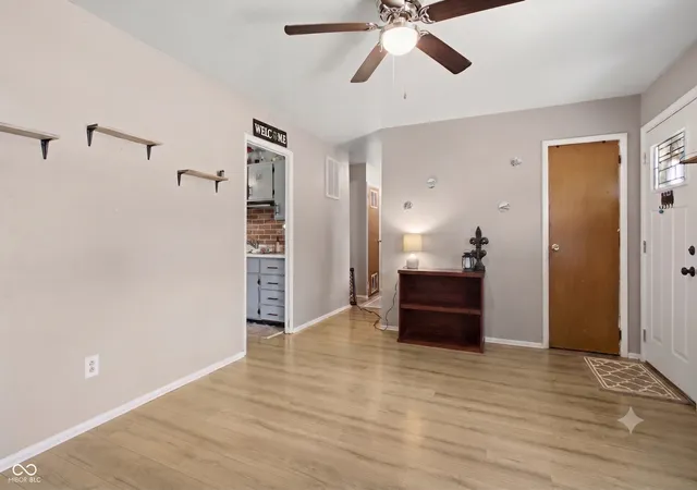 Photo 5 of Single family home for sale at 1803 W Fairlawn Way, Anderson, IN 46011 | MLS# 22111530 | Listing updated on 2026-08-17