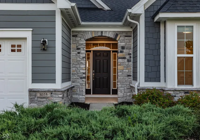 4th image of 8035 Shaldon Ct, Zionsville, IN 46077 | MLS# 22111554