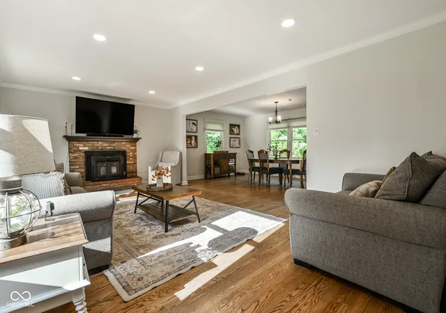4th image of 5422 Mann Rd, Indianapolis, IN 46221 | MLS# 22111576
