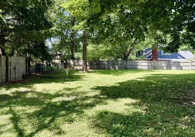 Photo 4 of Sale Pending at 3039 Oberlin Ct, Indianapolis, IN 46268 | MLS# 22111577 | Listing updated on 2026-09-13
