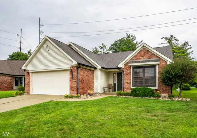 1st image of 113 President Trl E, Indianapolis, IN 46229 | MLS# 22111589