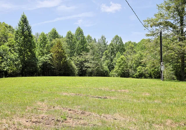 4th image of 9950 S Chapel Hill Rd, Heltonville, IN 47436 | MLS# 22111599