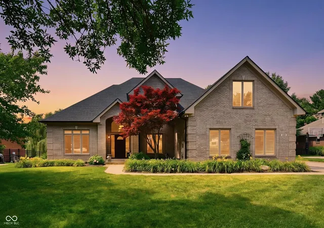 4th image of 1324 Eagle Valley Dr, Greenwood, IN 46143 | MLS# 22111611
