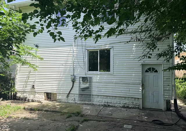 Photo 11 of Single family home for sale at 942 N Bosart Ave, Indianapolis, IN 46201 | MLS# 22111637 | Listing updated on 2026-07-03