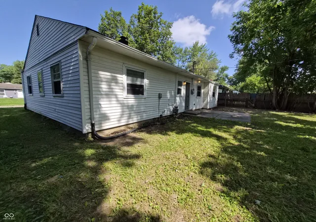 Photo 3 of Single family home for sale at 2425 N Kenyon St, Indianapolis, IN 46219 | MLS# 22111643 | Listing updated on 2026-08-28