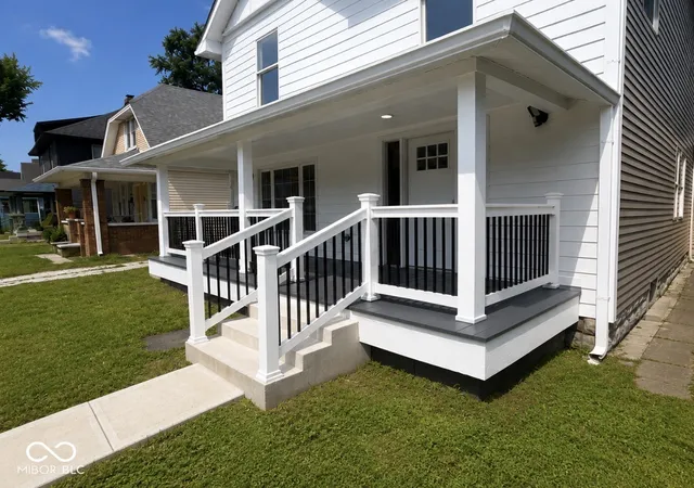 2nd image of 807 N Parker Ave, Indianapolis, IN 46201 | MLS# 22111662