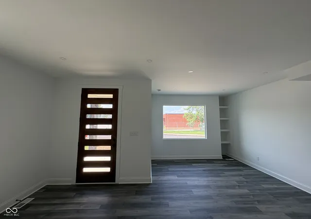 5th image of 741 W Roache St W, Indianapolis, IN 46208 | MLS# 22111667