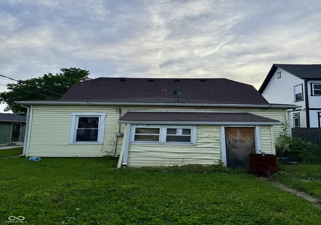 Photo 3 of Single family home for sale at 2021 Bellefontaine St, Indianapolis, IN 46202 | MLS# 22111671 | Listing updated on 2026-09-03