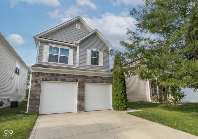 1st image of 2483 Shadow Bend Dr, Columbus, IN 47201 | MLS# 22111680