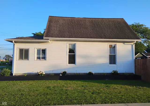 Photo 3 of Sale Pending at 210 N Border St, Paragon, IN 46166 | MLS# 22111683 | Listing updated on 2026-10-06