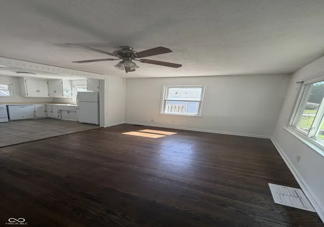 4th image of 416 Byland Dr, Beech Grove, IN 46107 | MLS# 22111688