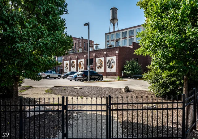 Homes for sale in Indianapolis, IN | 611 N Park Ave #101, Indianapolis, IN 46204 | MLS# 22111689