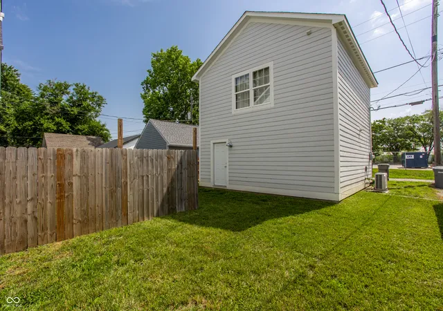 43rd image of 2207   2209 Bellefontaine St, Indianapolis, IN 46202 | MLS# 22111698