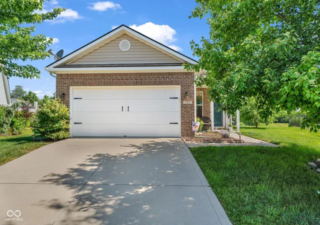 2nd image of 757 Aerostar Ct, Avon, IN 46123 | MLS# 22111715