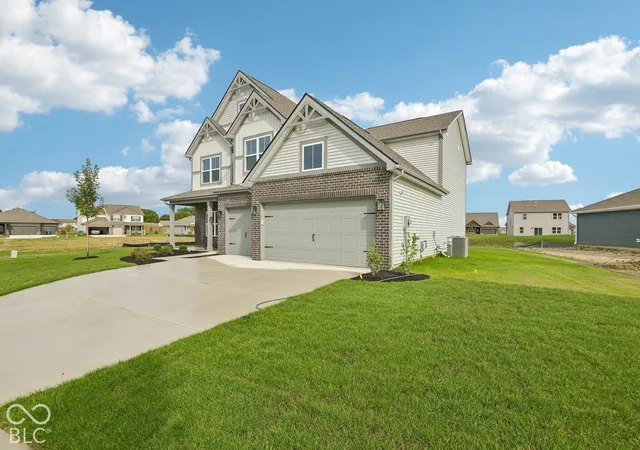 Photo 2 of Single family home for sale at 926 Beverly Dr, Lebanon, IN 46052 | MLS# 22111722 | Listing updated on 2026-10-01