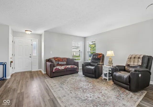 Photo 3 of Sale Pending at 1103 Spring Meadow Ct, Franklin, IN 46131 | MLS# 22111734 | Listing updated on 2026-10-06