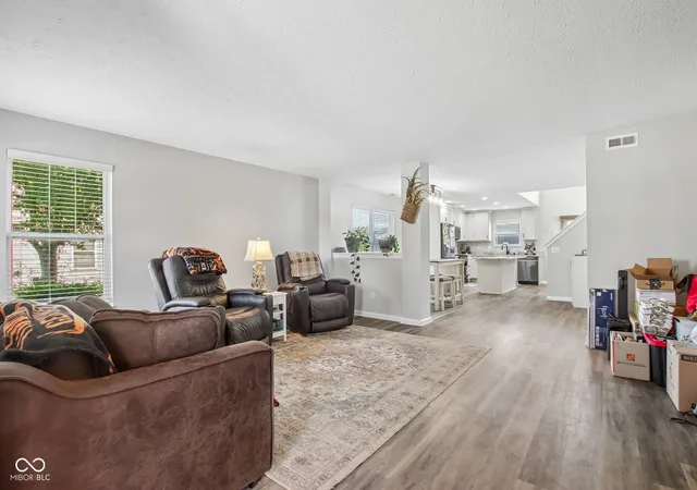 Photo 4 of Sale Pending at 1103 Spring Meadow Ct, Franklin, IN 46131 | MLS# 22111734 | Listing updated on 2026-10-06