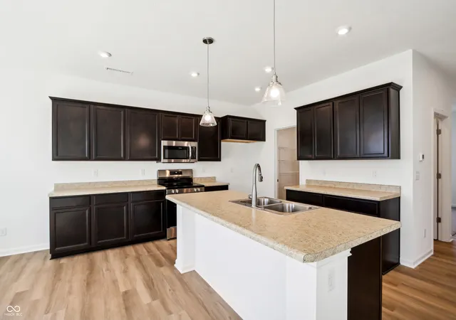 2nd image of 430 Chester Ln, Pittsboro, IN 46167 | MLS# 22111739