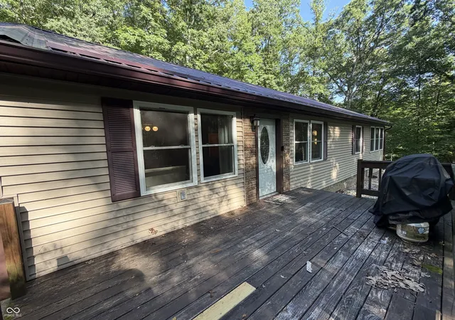 Homes for sale in Bloomington, IN | 5820 E Robinson Rd, Bloomington, IN 47408 | MLS# 22111740