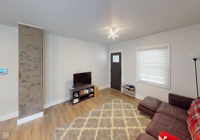 4th image of 1342 N Oakland Ave, Indianapolis, IN 46201 | MLS# 22111746
